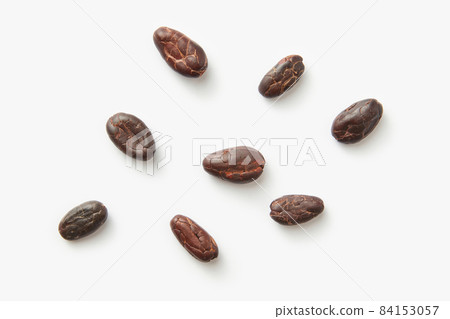Few aromatic fresh cocoa beans Few aromatic fresh cocoa beans 84153057