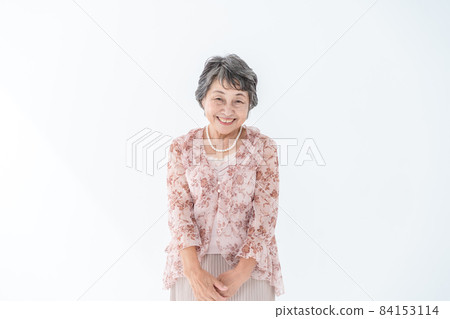 高級女性肖像 84153114