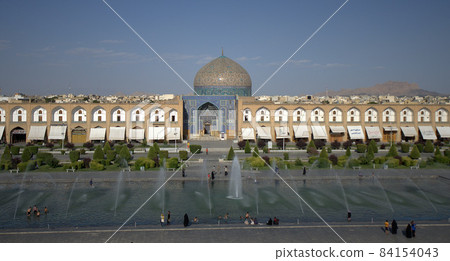Beautiful mosque in Iran Beautiful mosque in Iran 84154043