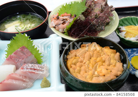 海膽蓋飯及新鮮海鮮套餐 84158508