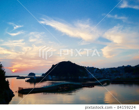 Saikazaki, a fishing port in Wakayama with an exotic atmosphere called Amalfa, Italy in Japan Saikazaki, a fishing port in Wakayama with an exotic atmosphere called Amalfa, Italy in Japan 84159224