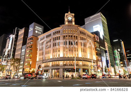 日本東京城市景觀 11 月·銀座的人數與電暈災難前相同 = 11 月 20 日 84166828
