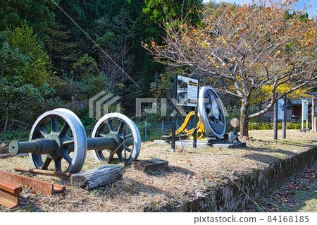 Former Hokuriku tunnels Former Hokuriku tunnels 84168185