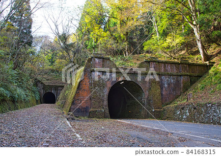 Former Hokuriku tunnels 84168315