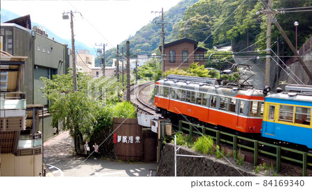 Passing the Hakonetozan train Passing the Hakonetozan train 84169340