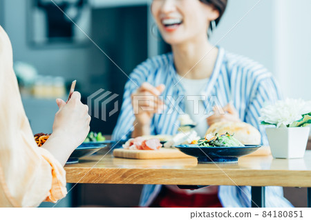吃午飯的中刀 84180851