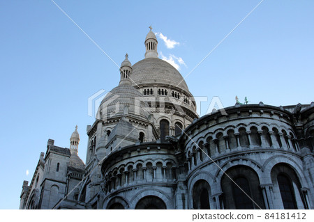 Basilique of Sacre Coeur, Montmartre, Paris, France Basilique of Sacre Coeur, Montmartre, Paris, France 84181412