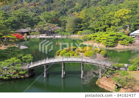 【香川縣】栗林園圓月橋和菊月亭 【香川縣】栗林園圓月橋和菊月亭 84182437