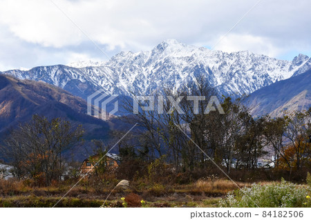從白馬村看到的北阿爾卑斯11月的風景 84182506