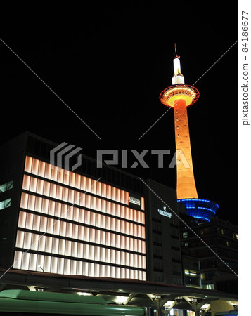 京都塔@橙光 84186677