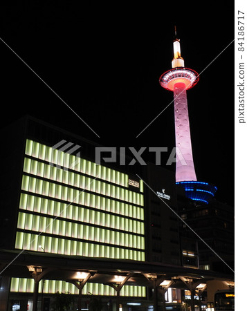 京都塔燈亮起 84186717