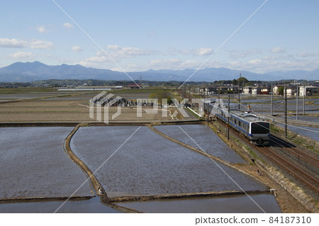 強風中的東北幹線E531系列（普通列車） 84187310