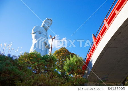 Shiroi Daikannon and Taikobashi Takasaki Shiroi Daikannon and Taikobashi Takasaki 84187905