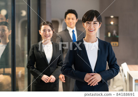 辦公室商務人士 圖片合作:WEEK Shibadaimon(Sun Frontier Fudousan) 辦公室商務人士 圖片合作:WEEK Shibadaimon(Sun Frontier Fudousan) 84188691