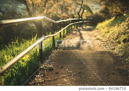 A road with a dramatic atmosphere A road with a dramatic atmosphere 84196758