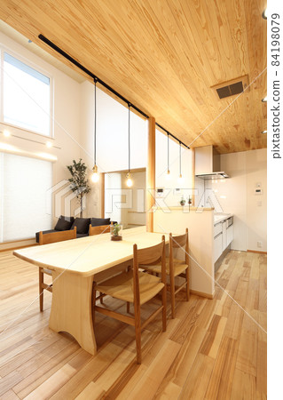 Stylish living dining kitchen image 84198079