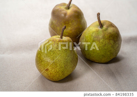 Pear Pear 84198335