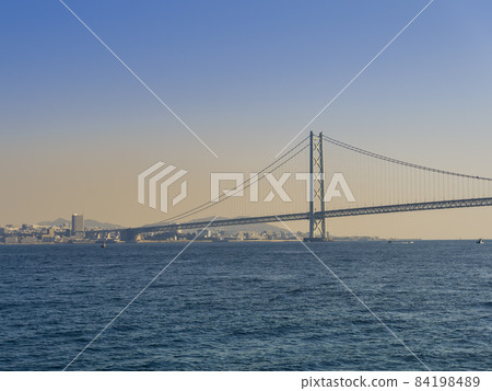 Hyogo Prefecture [Akashi Kaikyo Bridge] / Akashi Kaikyo Bridge, Hyogo, Japan 84198489
