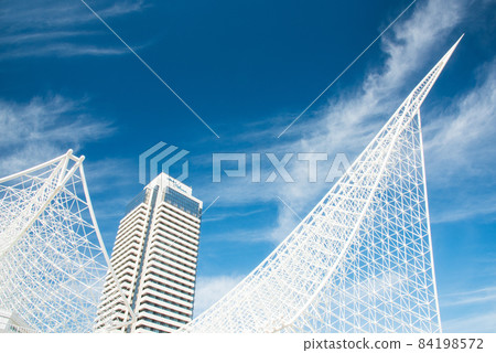 Scenery of the port of Kobe Scenery of the port of Kobe 84198572