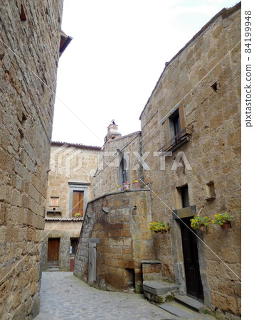 Alley of Civita di Bagnoregio, Italy 84199948