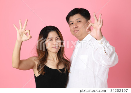 Pink Asian Couple Pink Asian Couple 84202197