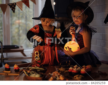 halloween holiday and childhood concept 84205259