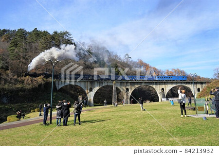 釜石線,也運行著名的眼鏡橋SL 釜石線,也運行著名的眼鏡橋SL 84213932