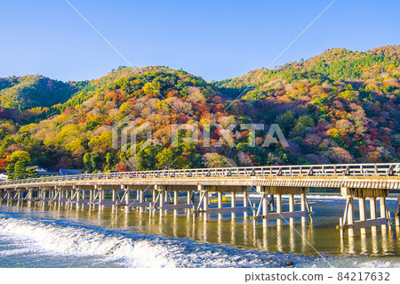 Autumn leaves of Arashiyama, Kyoto Autumn leaves of Arashiyama, Kyoto 84217632