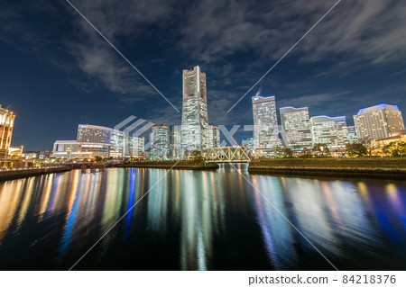 Minato Mirai Minato Mirai 84218376