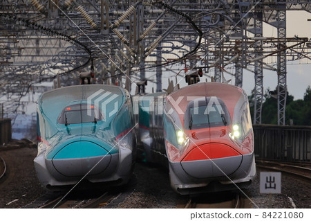 新幹線將E5系列和E6系列分開 84221080