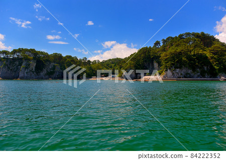 Jodogahama ・ A distant view of the marine house seen from a sightseeing map boat ・ Tohoku ・ Miyako City, Iwate Prefecture (1) 84222352