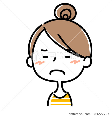 一臉不滿意的髻發女人 一臉不滿意的髻發女人 84222723