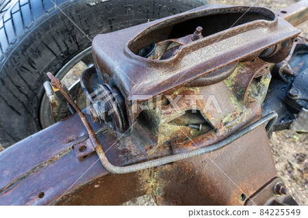 Front Suspension Car Part Rusting Away 84225549