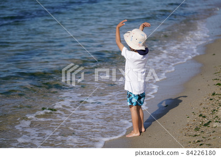 孩子們在呼喚海浪 孩子們在呼喚海浪 84226180
