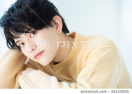 Male beauty genderless 84229008