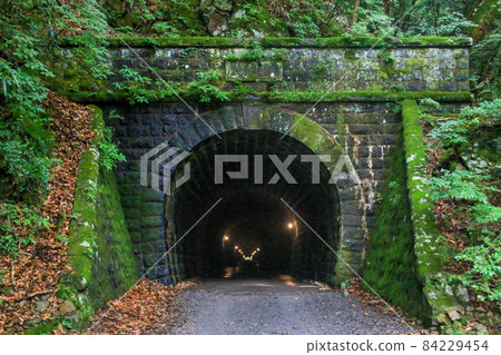 Old Tiancheng tunnel 84229454