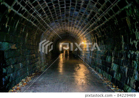 Old Tiancheng tunnel 84229469