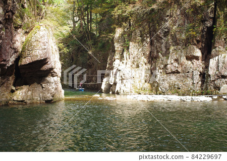 三段峽風景名勝區的猿飛湯仙觀 三段峽風景名勝區的猿飛湯仙觀 84229697