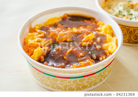 Omelet rice bowl and gratin 84231369