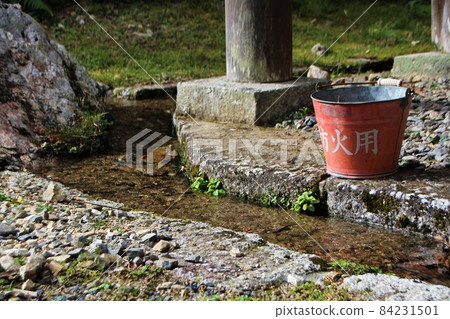 Shrine aqueduct and fire bucket Shrine aqueduct and fire bucket 84231501