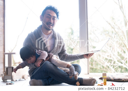 A baby zoom with aggressive movements with a dad who thinks that remote work is impossible while raising children A baby zoom with aggressive movements with a dad who thinks that remote work is impossible while raising children 84232712