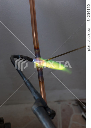 Welding of copper pipe of a methane gas pipeline or of a conditioning system. Welding of copper pipe of a methane gas pipeline or of a conditioning system. 84234160