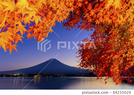 Autumn leaves and Mt. Fuji seen from Lake Kawaguchi 84235029