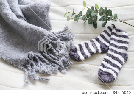 Stall and socks 84235040