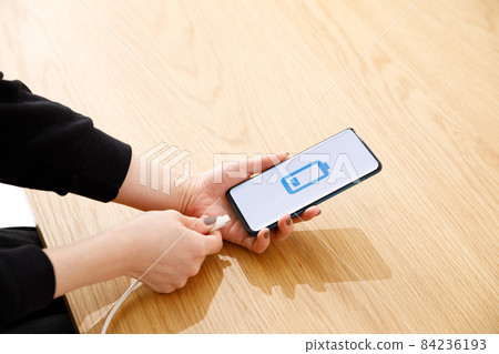 智能手機充電 84236193