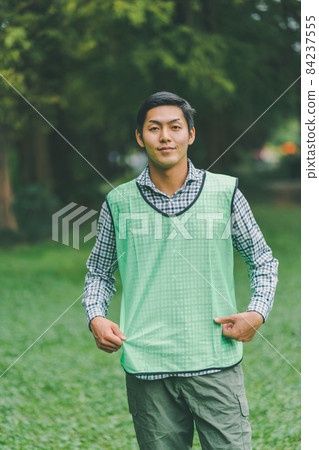 義工撿垃圾 84237555