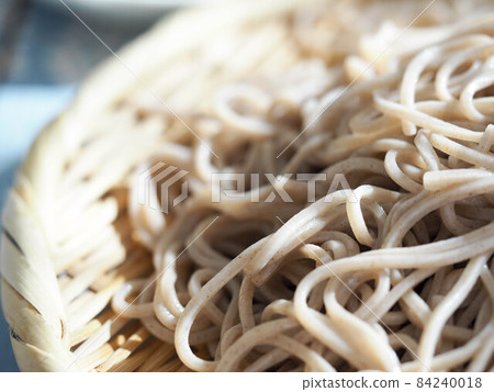 老人製作的蕎麥麵 老人製作的蕎麥麵 84240018