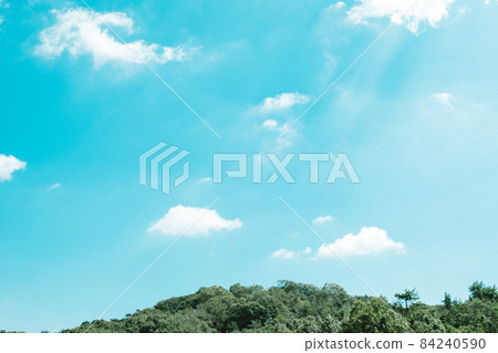 山脊和白雲 84240590