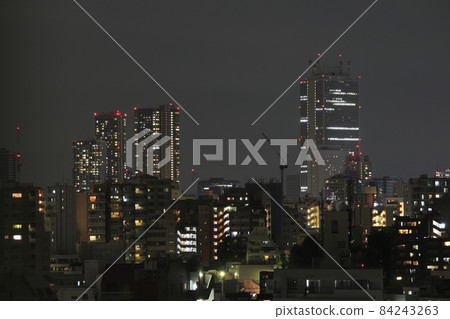 午夜從田端台看到的東池袋陽光城 午夜從田端台看到的東池袋陽光城 84243263