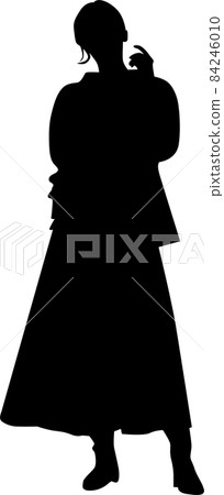 Fashionable women in their 30s 84246010